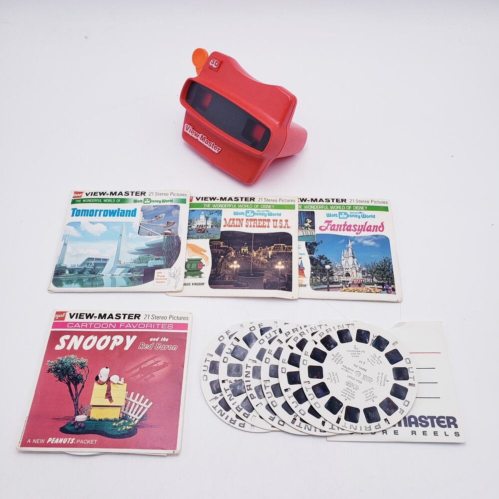 Vintage View Master 3D Red Classic Toy Slide Viewer W/ 18 Slides - Made In USA